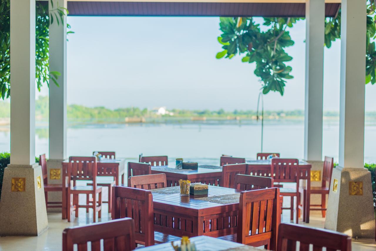 Baan Talay See Cream Resort Samut Songkhram Екстериор снимка