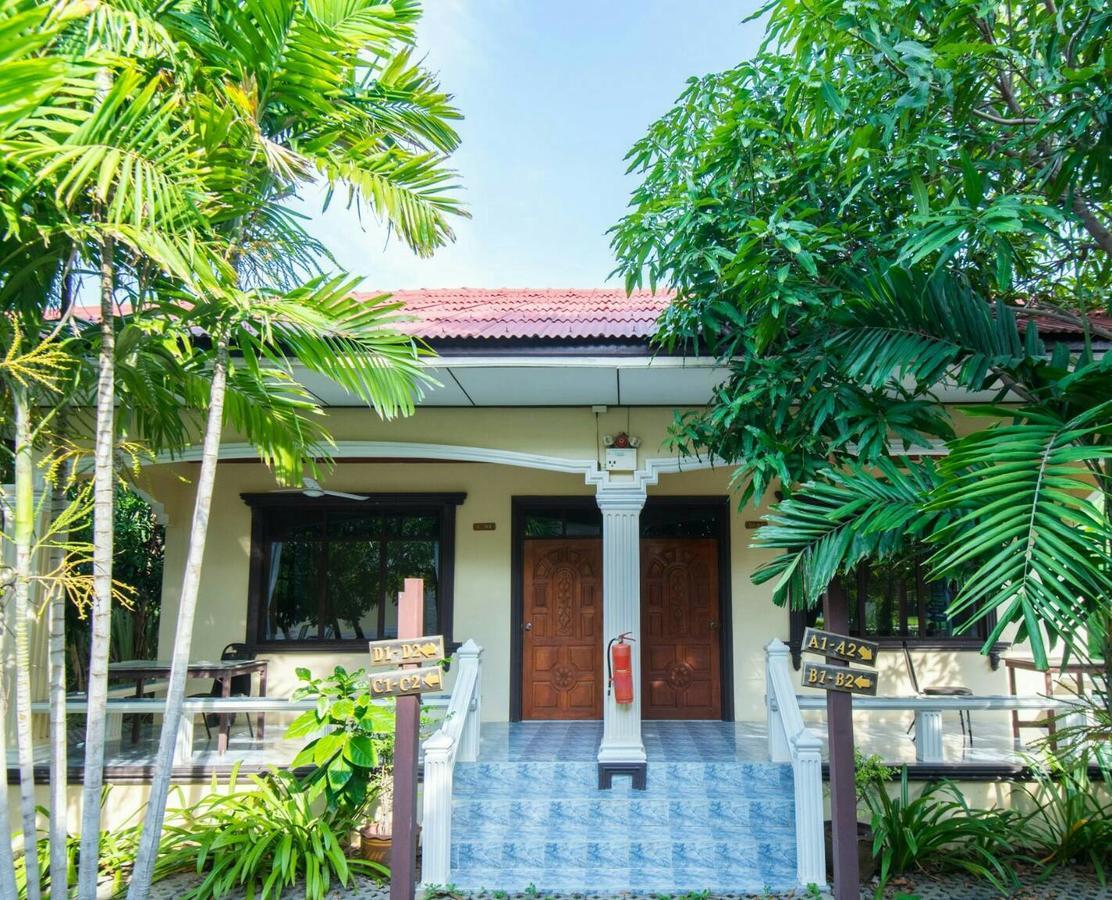 Baan Talay See Cream Resort Samut Songkhram Екстериор снимка